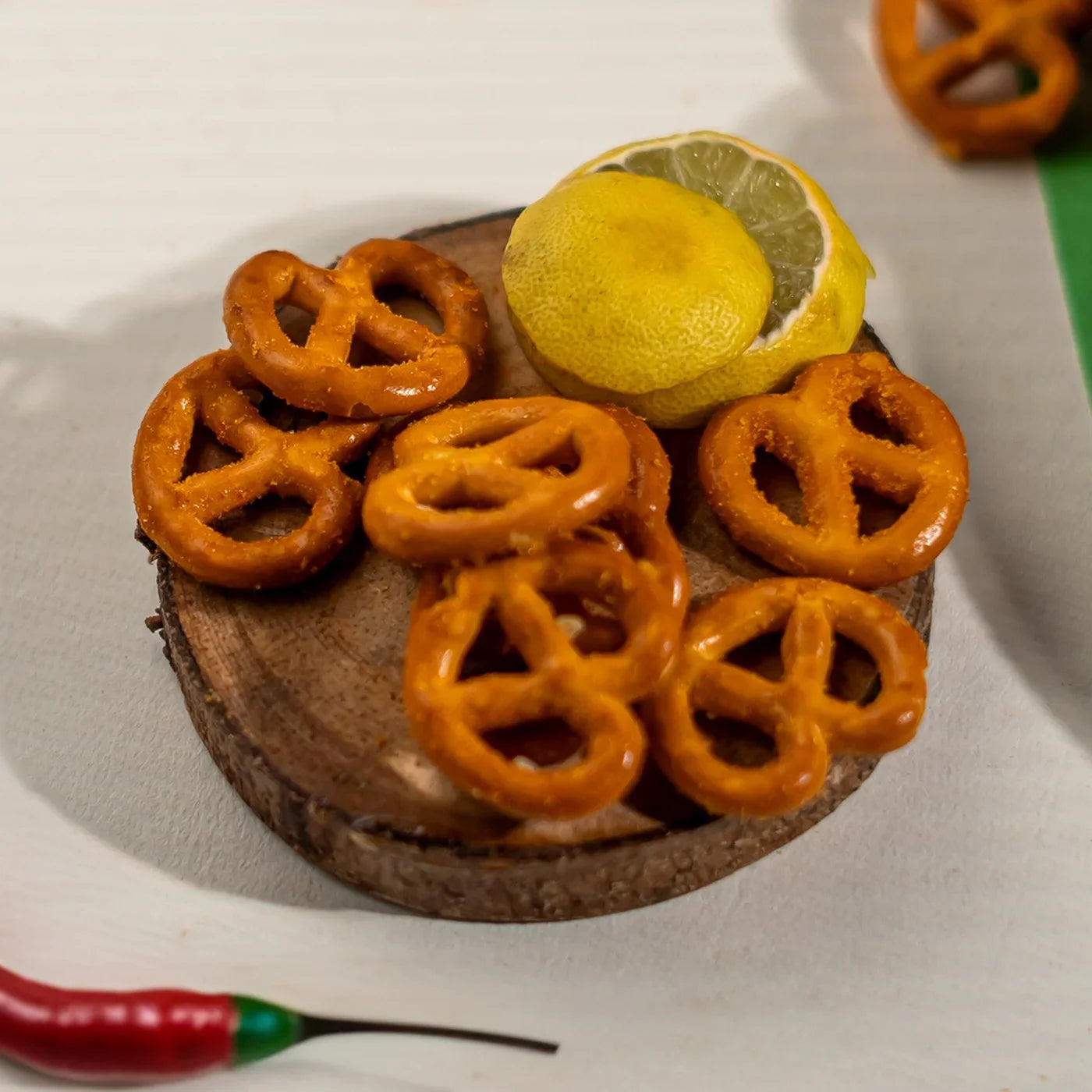 Abu Auf Pretzels with lemon and chili Flavor (30g)